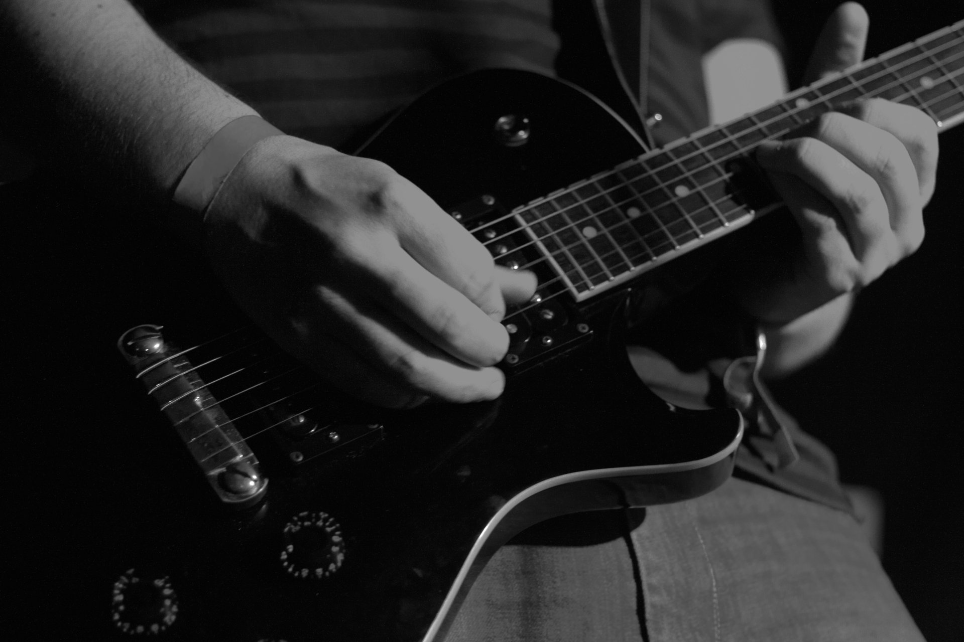 Galleriebild-Gitarre